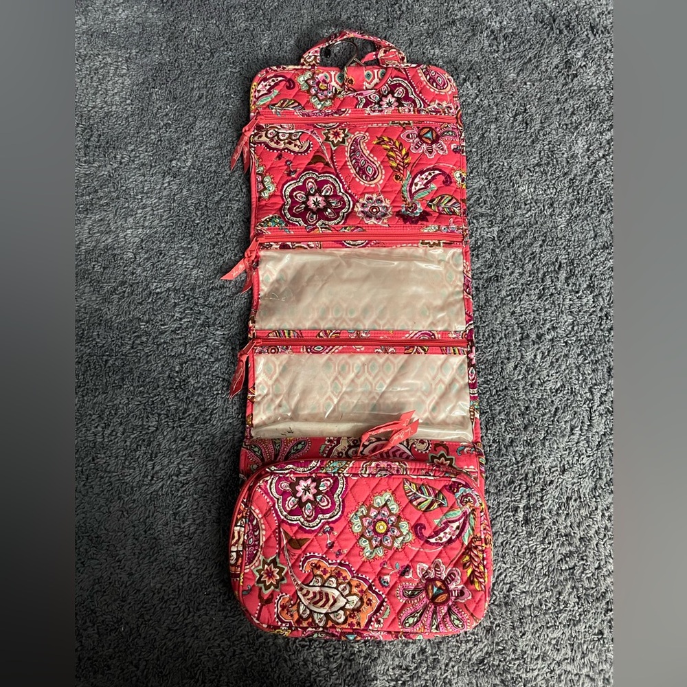 Lightly used Vera Bradley travel storage sectioned bag